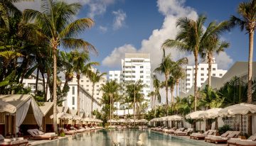 De una silla de Dalí a una sauna para 22 personas, así ha vuelto a la vida el famoso hotel Delano de Miami cuya creación se remonta a 1947
