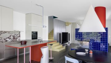 La cautela dejó paso a suelos en damero, explosiones de color y piezas de interiorismo impresas en 3D, acabaron llamándola La Casa de la Diversión
