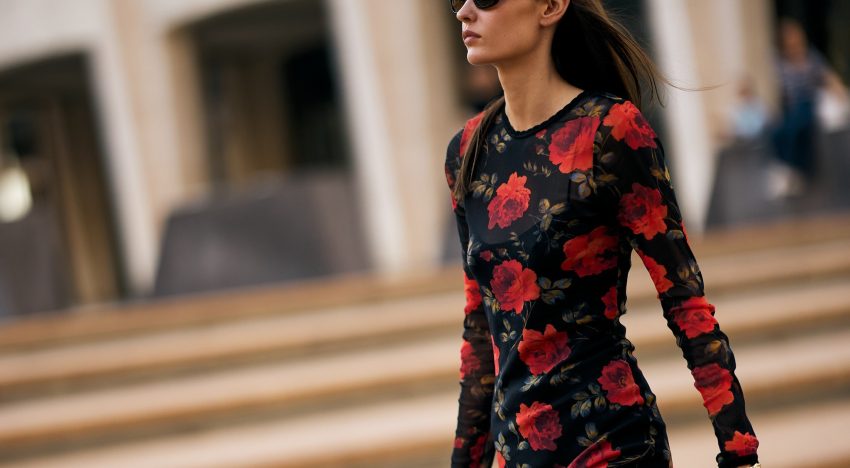 Acaban de llegar a Zara las 5 tendencias en vestidos más importantes del entretiempo para estrenar ahora y seguir llevando la próxima temporada