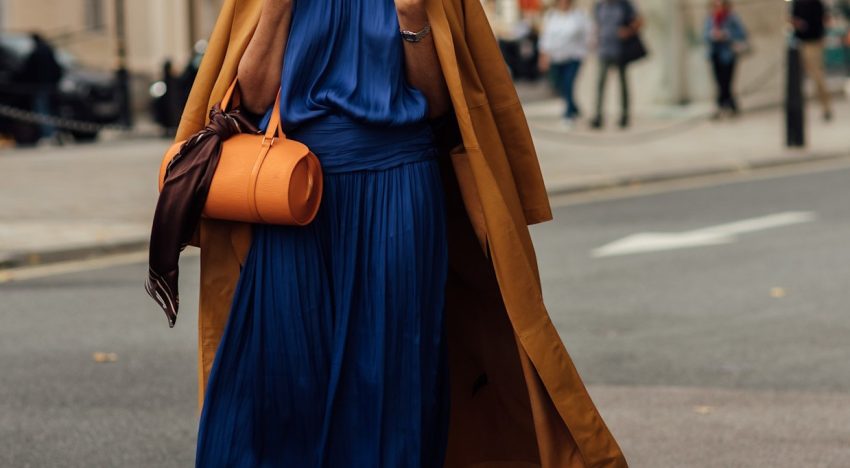 3 vestidos midi de Zara clásicos (pero con un giro especial) que son la mejor inversión del otoño porque combinan con todos tus zapatos y jamás pasan de moda