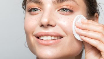 Los 5 pasos con los que una dermatóloga recupera la piel después del verano
