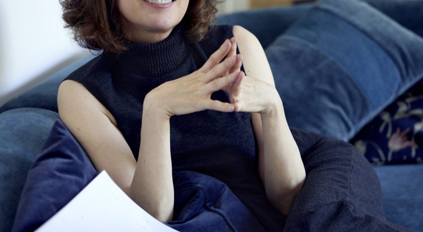 Elsa Punset, filósofa, escritora y divulgadora: «Ser feliz no es que tu vida sea perfecta, es vivir con el corazón despierto y abierto»