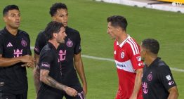 «¿Quién sos, bobo?»: el tenso cruce entre De Paul y Lewandoski en el empate entre Inter Miami y Chicago Fire