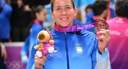 Dejó el hockey a los 17, empezó judo de casualidad y hoy brilla con el bronce suramericano mientras define su tesis universitaria