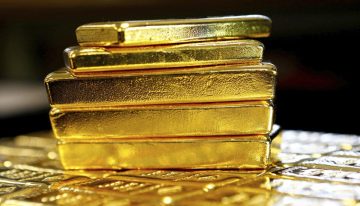 El oro cayó tras aumento de expectativas de subida de tasas