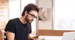 ¿Cuánto necesitas ahorrar si eres freelancer? La regla del «piso indispensable» lo resuelve