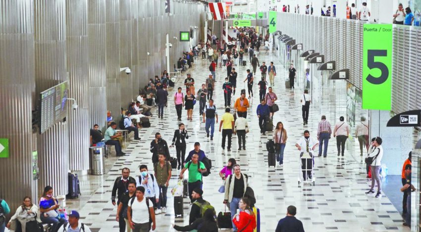 El AICM sumó cuatro millones de pasajeros en agosto, un crecimiento anual de 3.5%