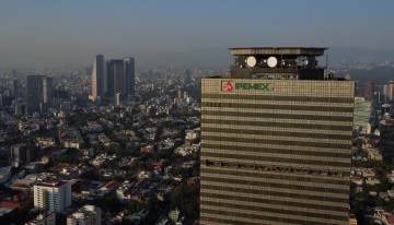 Pemex, gigante en el PPEF 2027 y perdedor en recursos para enfrentar el cambio climático