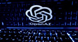 Estado canadiense de Columbia Británica demanda a OpenAI en EU por tiroteo en escuela
