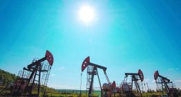 Barril del Brent roza los 100 dólares tras ataques hutíes en Arabia Saudita