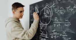 Reprueba México en matemáticas en PISA 2025: ¿Por qué la falta de habilidades afecta las finanzas?