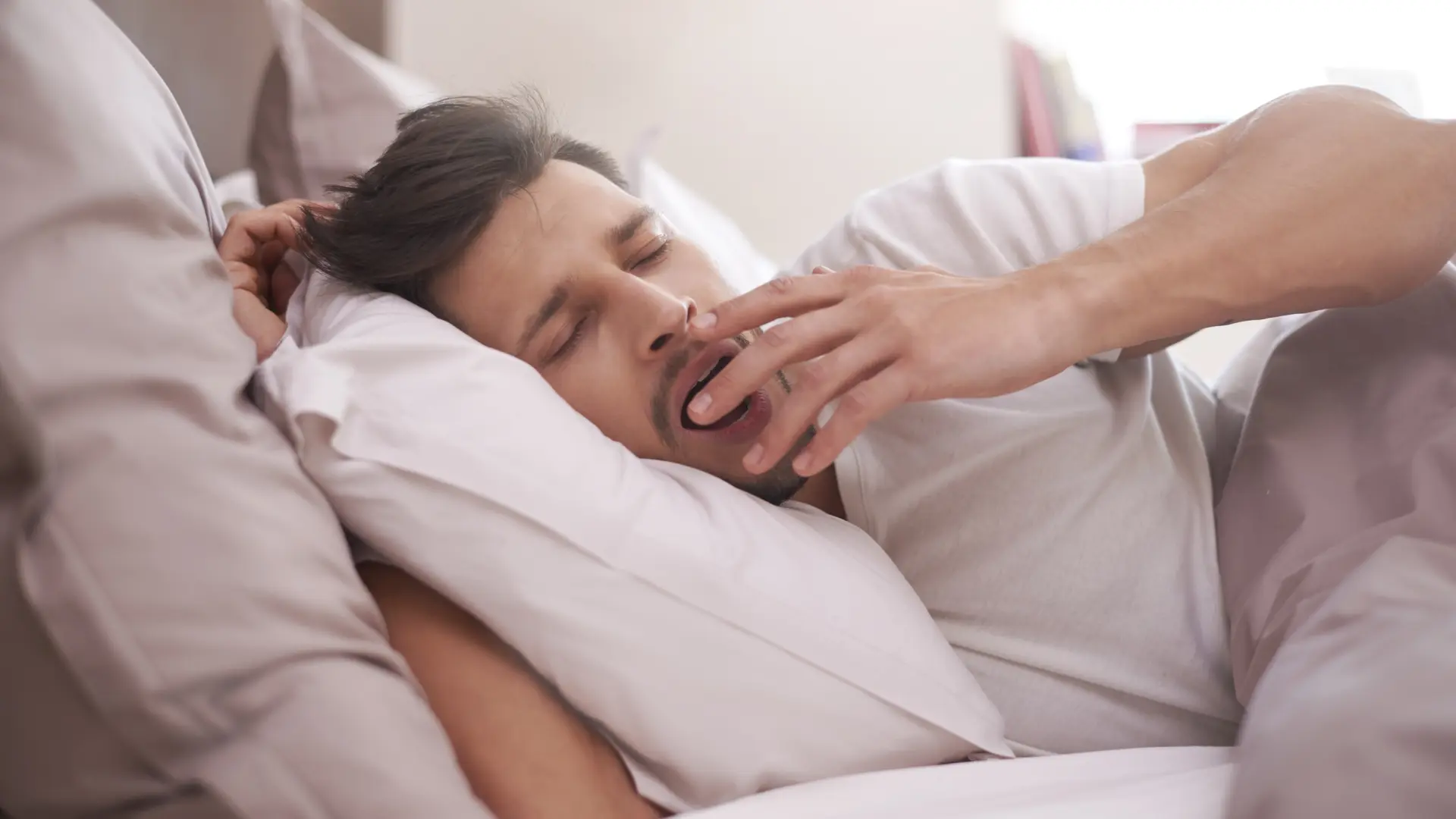 Las señales 'invisibles' de la apnea del sueño: por qué se manifiesta de forma distinta en mujeres y hombres