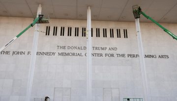 Trump anuncia el cierre inmediato del Kennedy Center tras negativa judicial a incluir su nombre en la fachada