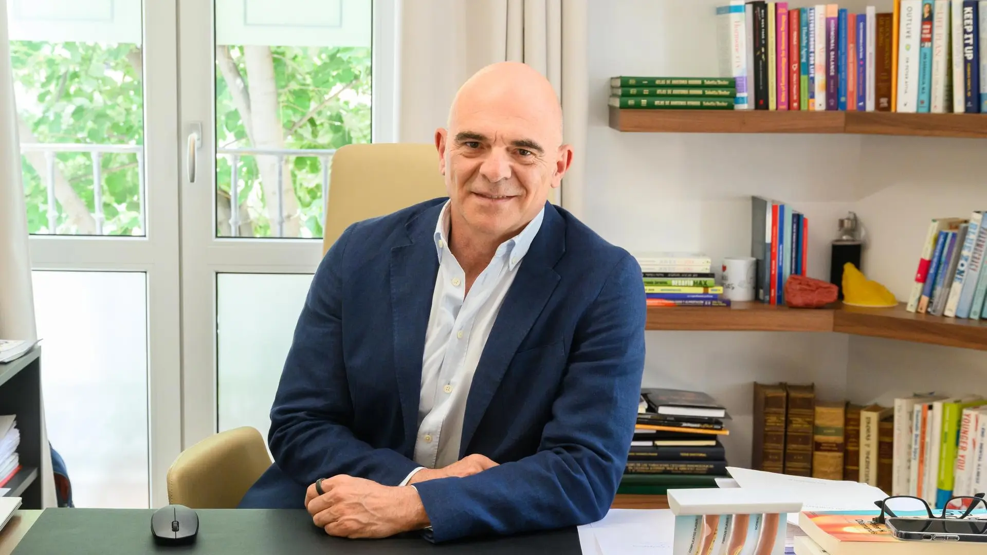 Dr. Ángel Durántez: «El verdadero reto no es vivir más años, sino hacerlo con autonomía y energía»