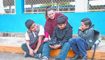 ¿Adiós al celular en la escuela? Éste es el decálogo de la SEP para alumnos de primaria y secundaria