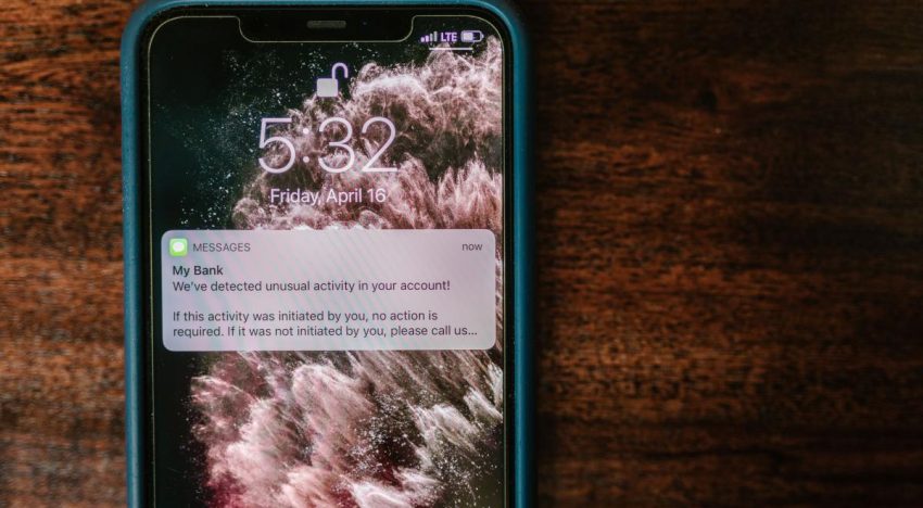 Adiós a las llamadas falsas: SMS y WhatsApp son el nuevo modus operandi de los fraudes