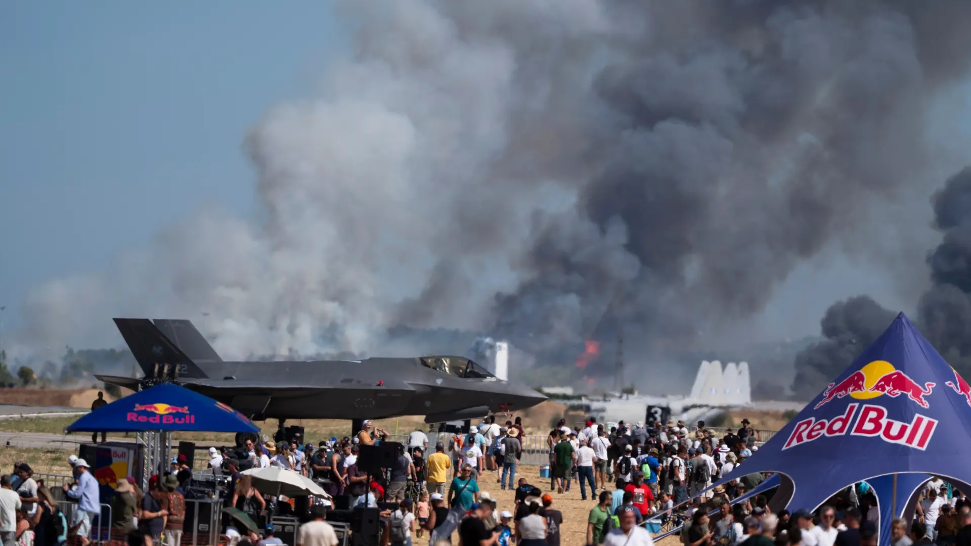 Se estrella un avión de combate en una exhibición aérea en Grecia