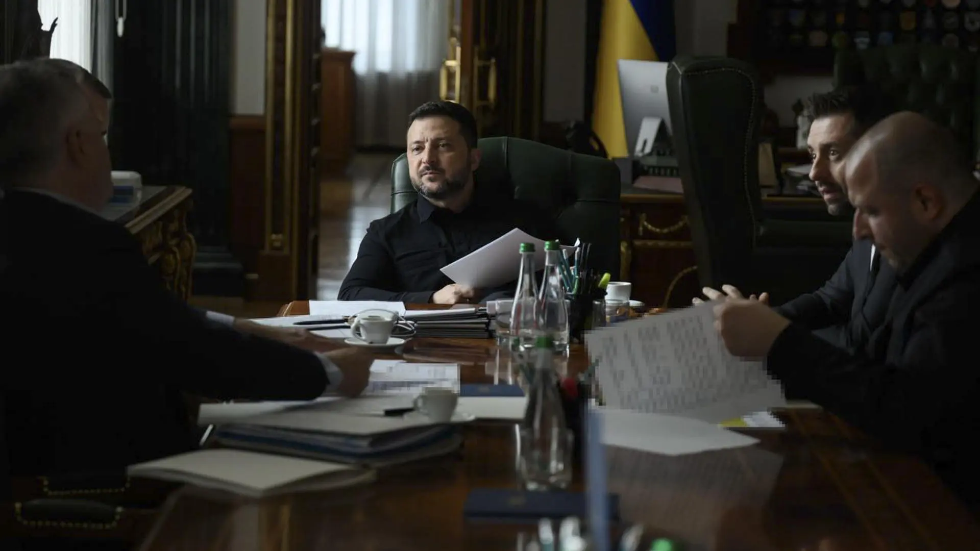 Los enviados de Trump mantienen conversaciones «muy significativas» con Zelenski, un día después de verse con Putin