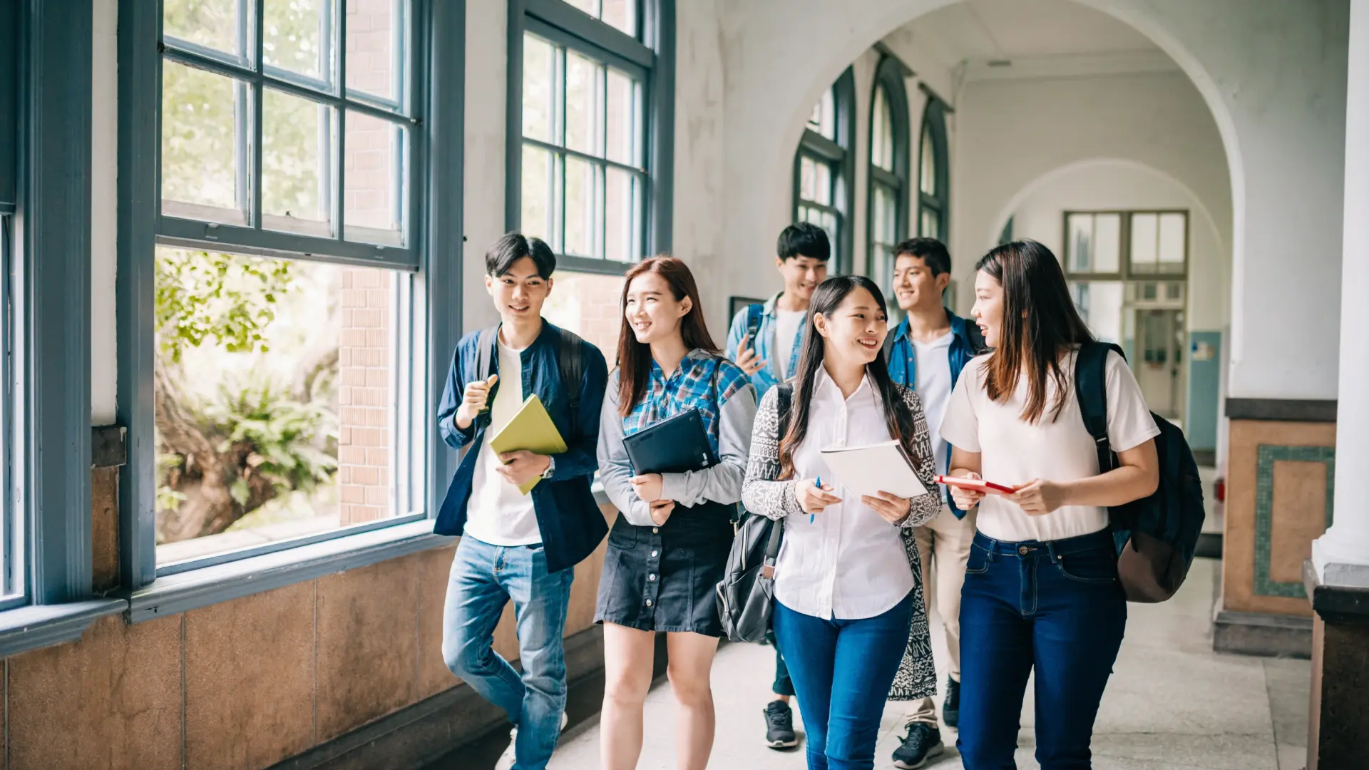 'Miedo a quedarse atrás', alta competitividad, disciplina… las razones por las que los países asiáticos se sitúan a la cabeza en PISA