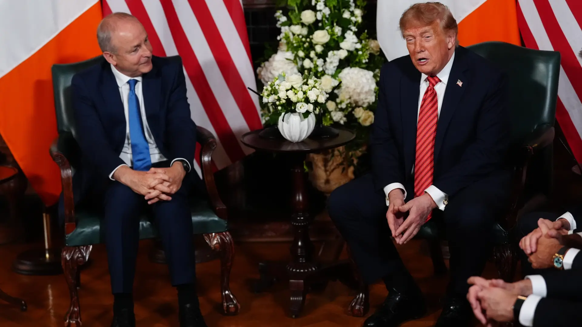 Trump sorprende en Irlanda diciendo que le «encantaría» su unificación y la líder de los 'tories' británicos le acusa de generar tensión