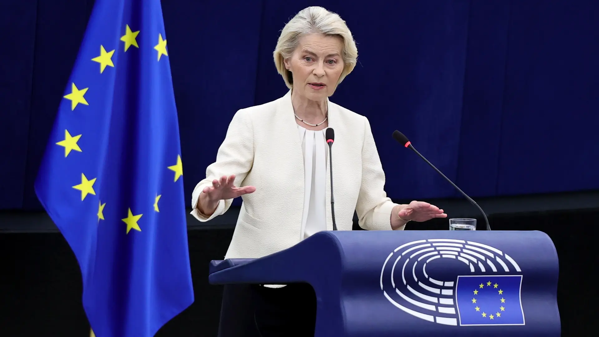 Von der Leyen quiere 'plagiar' a la OTAN con un sistema común de respuesta rápida ante los ataques híbridos
