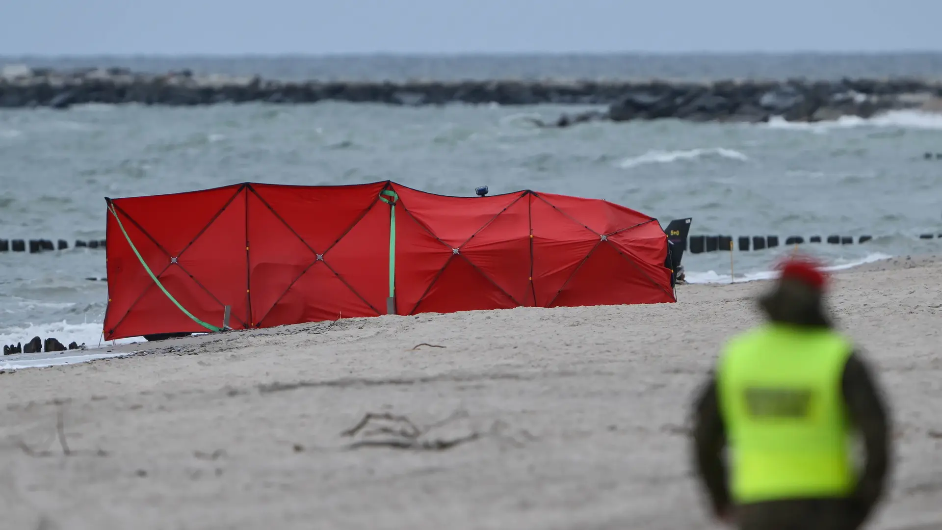 Polonia confirma que el dron ruso hallado en su costa llevaba una ojiva explosiva lista para detonar