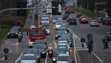 Italia eliminará el impuesto de circulación para autos y motocicletas en 2027
