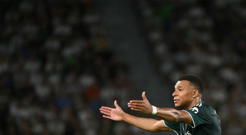 Mbappé asegura tener «toda la solidaridad con Ceuta», pero no quiere «poner prioridad en el sufrimiento»
