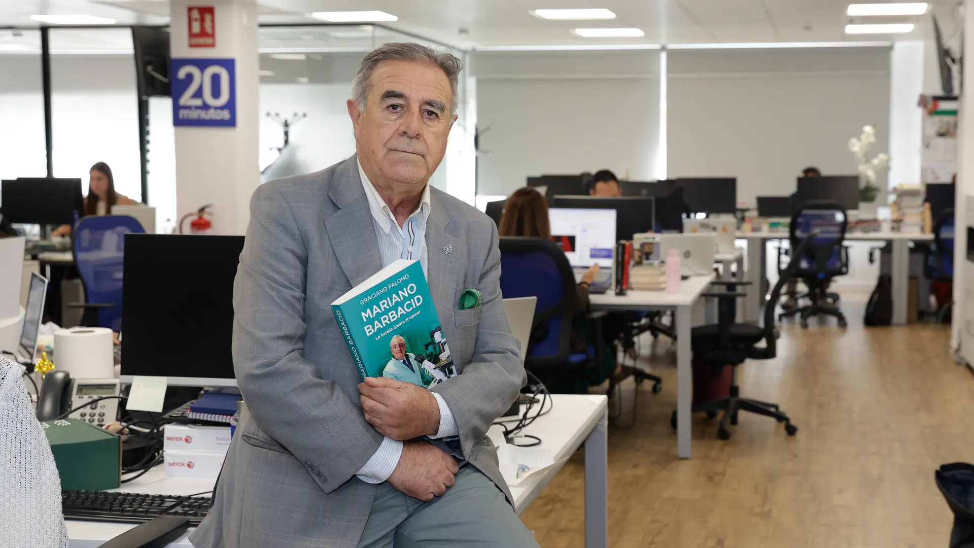 Graciano Palomo biografía a Barbacid: «Le darán el Nobel cuando la terapia contra el cáncer de páncreas tenga éxito en pacientes»