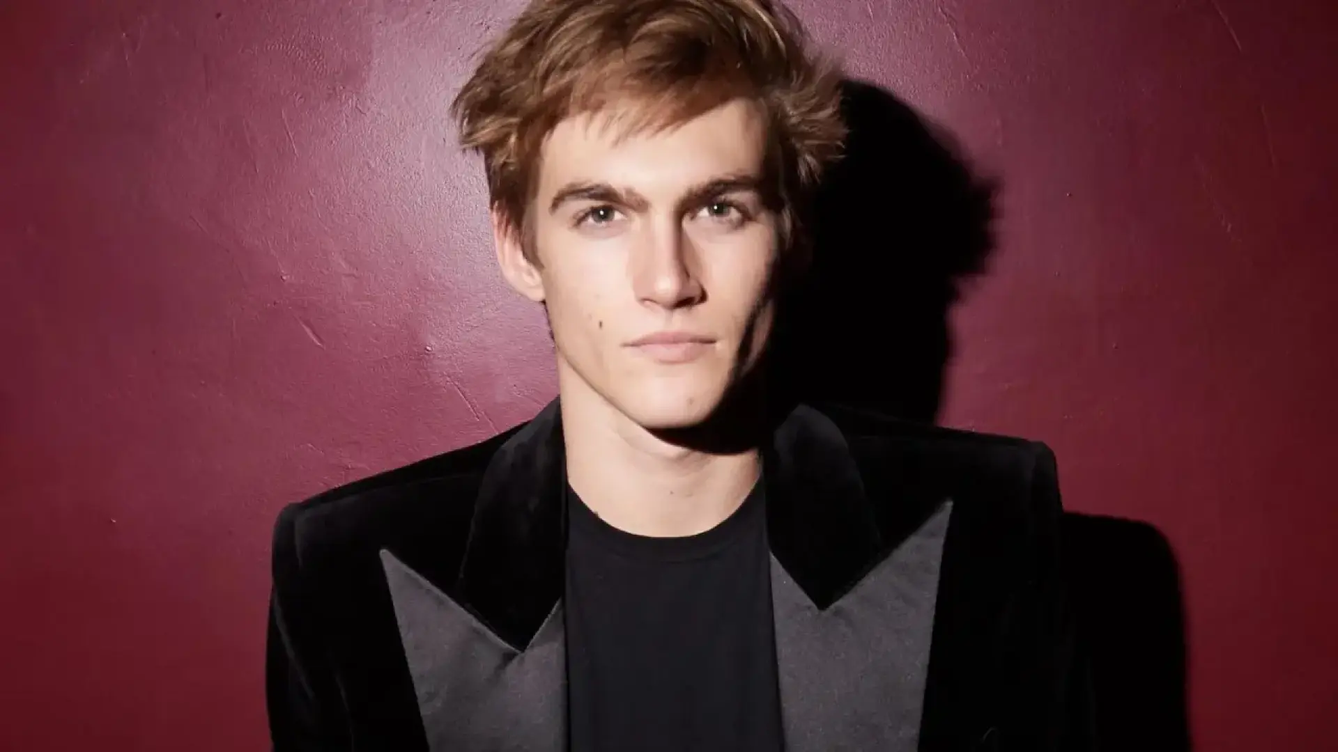 Qué es la ibogaína, el tratamiento psicodélico contra las adicciones que Presley Gerber probó meses antes de morir