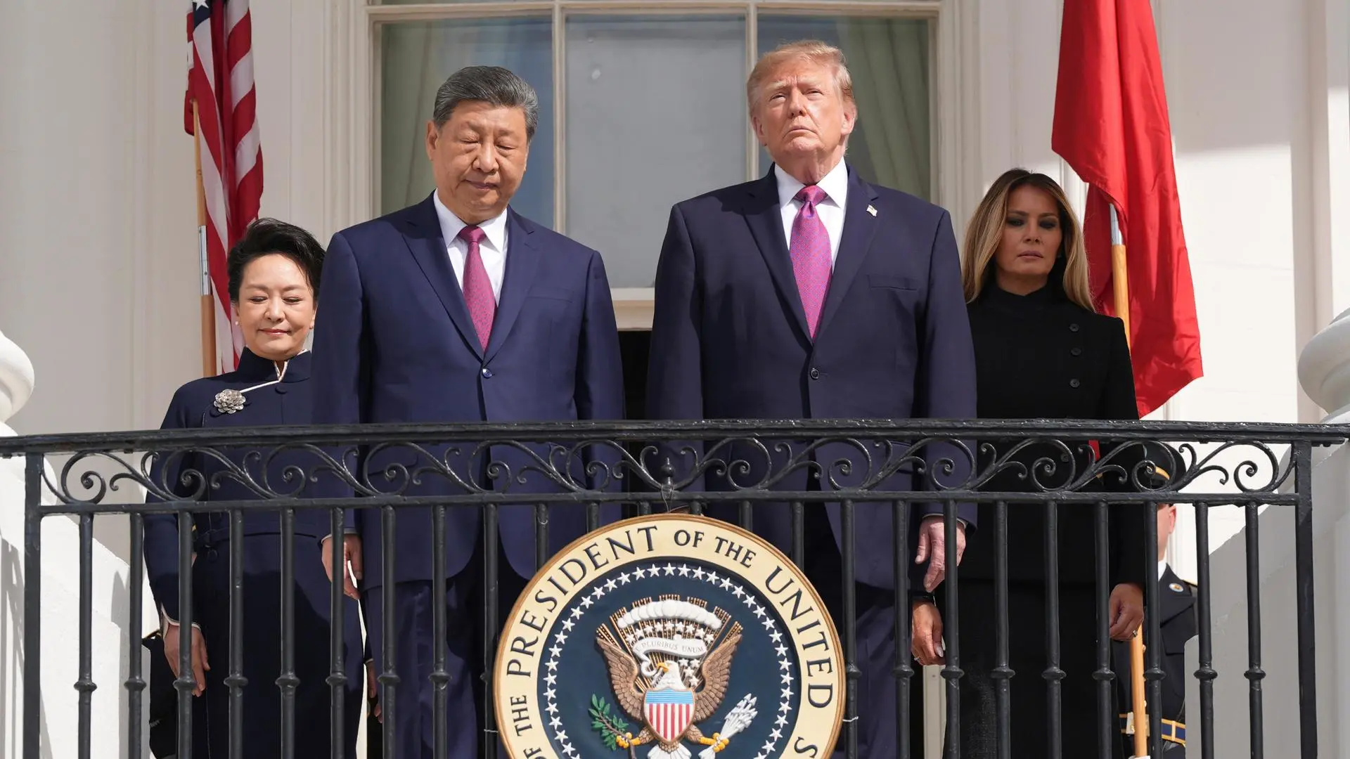 Trump dice que «pasarán cosas extraordinarias» tras su «muy productiva» reunión con Xi Jinping