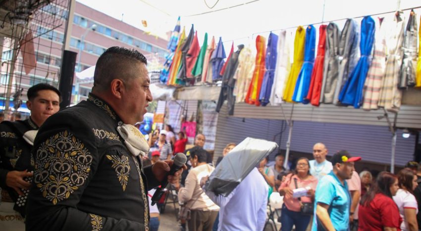 Mercado de la Merced cumple 69 años, comerciantes y marchantes arman la fiesta