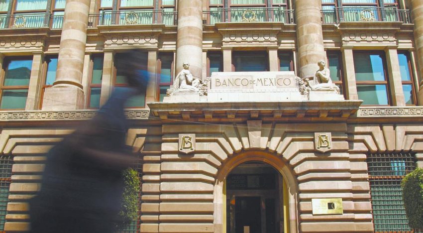 “Banxico no reaccionará mecánicamente a movimientos de la Fed”