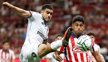 Los Gallos se enfiestan en Guadalajara: Querétaro sorprende a unas Chivas sin seleccionados