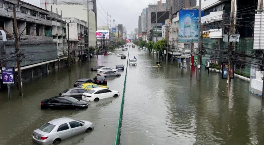 Bangkok declara el estado de desastre tras casi 48 horas de lluvias torrenciales