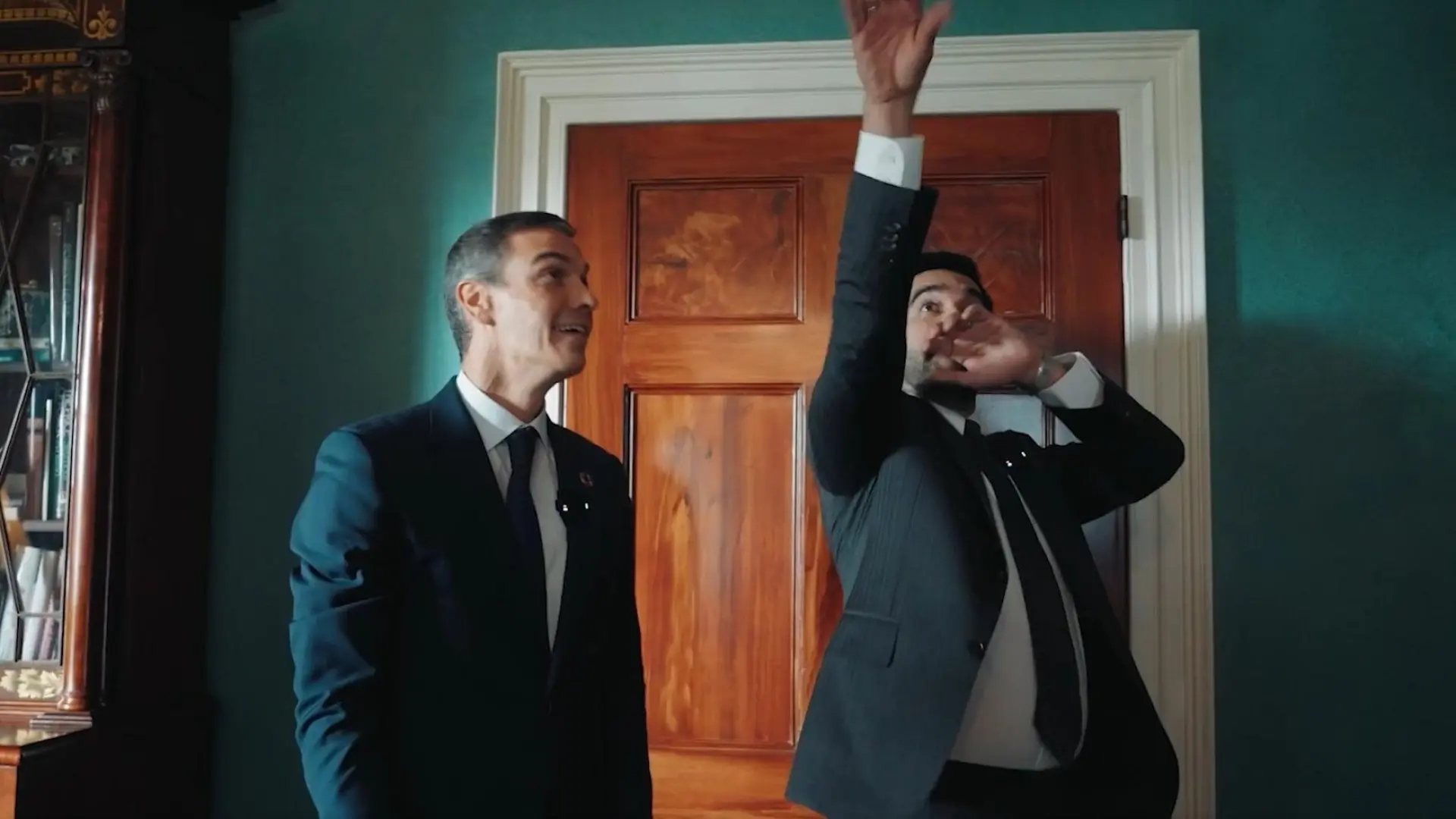 El alcalde de Nueva York publica un vídeo con Sánchez: «Ser de izquierdas significa intentar tiros difíciles»