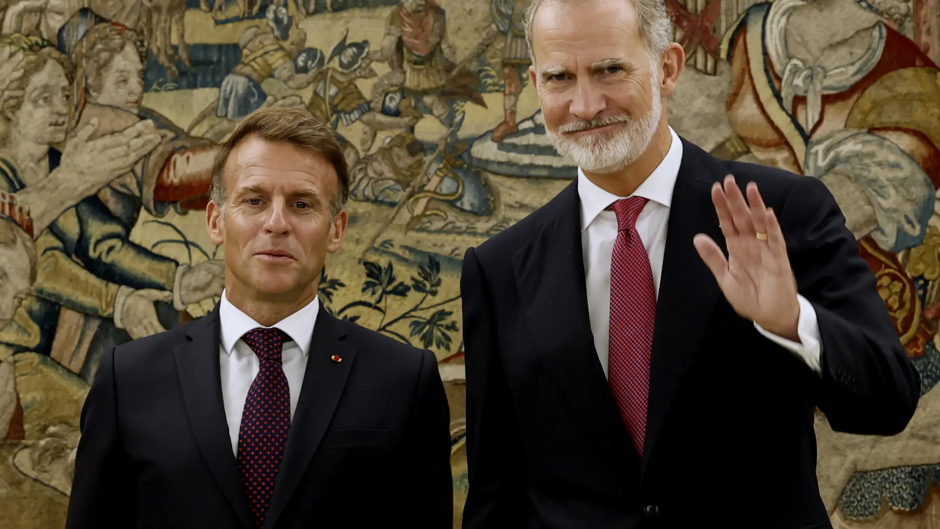 Macron reclama en su primer día en España una IA europea soberana para no perder el control tecnológico