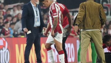 River y un arranque fatal ante Huracán: lesión de Thiago Almada, gol del Globo y las lágrimas del pibe Tobías Andrada al pedir el cambio