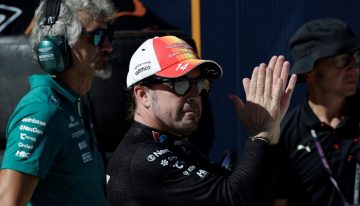 La particular manera que eligió Fernando Alonso para anunciar su futuro con Aston Martin y la Fórmula 1 en 2027: «Me voy a retirar… pero todavía no»