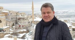 Representante legal de Gold Reserve estuvo una semana desnudo en «la nevera» de la Dgcim