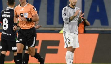 Leandro Paredes, otra vez afuera en Boca: volvió a poner en riesgo su físico y tuvo que pedir el cambio sobre el final