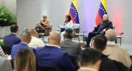 Delcy Rodríguez encabezó reunión con gobernadores y alcaldes, después del acuerdo petrolero con EEUU