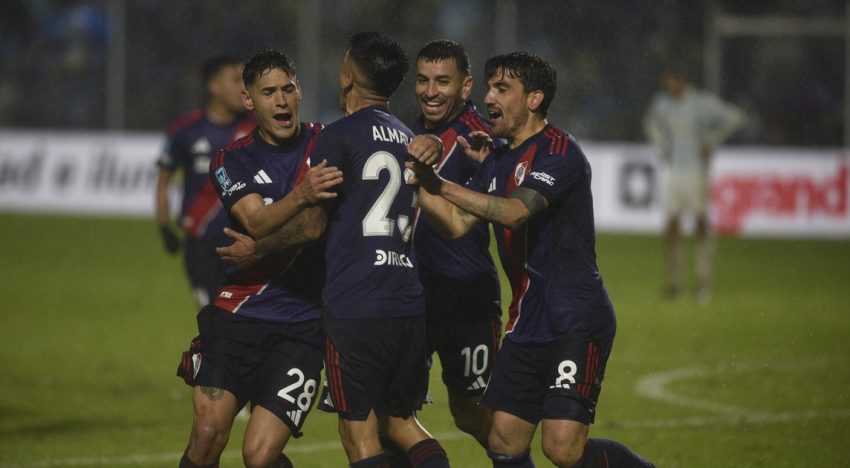 Así están las tablas del Torneo Clausura 2026: Independiente Rivadavia no afloja en la anual y River dio un golpe en Tucumán