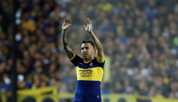 Carlos Tevez tendrá su partido homenaje en la Bombonera a fin de año: pidió la cancha y Riquelme le dio el sí