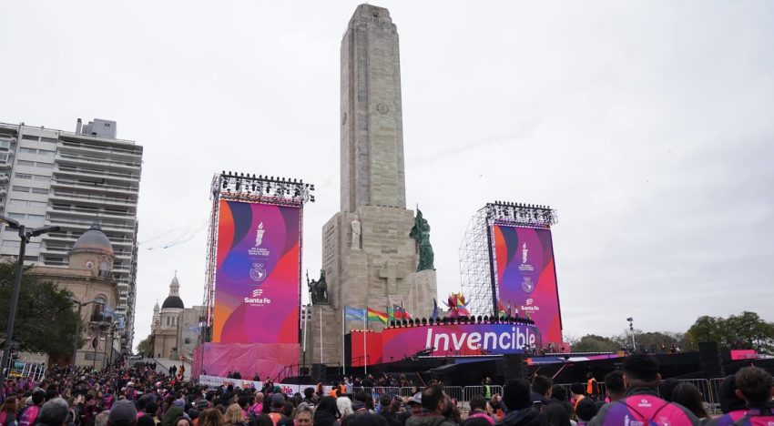Los Juegos Suramericanos Santa Fe 2026 levantan el telón con una gran fiesta en el Monumento a la Bandera