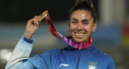 Micaela Levaggi, de vender rifas por su beca rechazada a darle la primera medalla dorada al atletismo en los Juegos Suramericanos: «Es todo lo que soñaba»