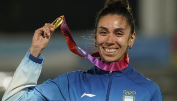 Micaela Levaggi, de vender rifas por su beca rechazada a darle la primera medalla dorada al atletismo en los Juegos Suramericanos: «Es todo lo que soñaba»