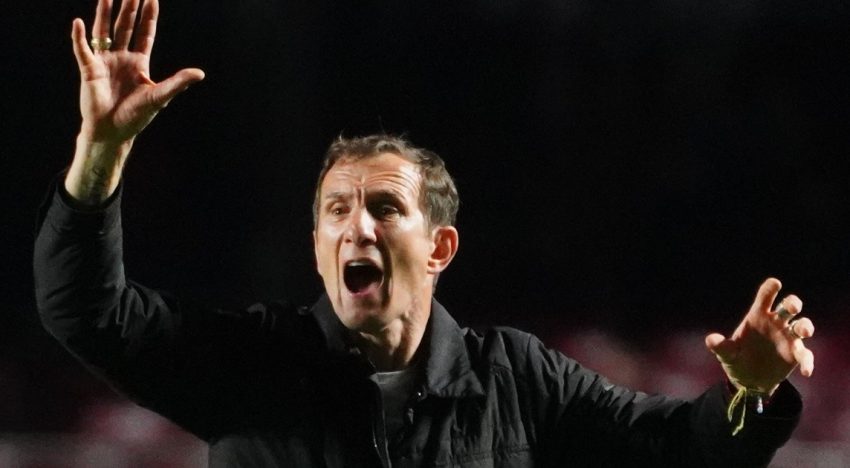 Boca y el método Arruabarrena: decisiones fuertes, respaldo a los pibes y cinco títulos en la mira