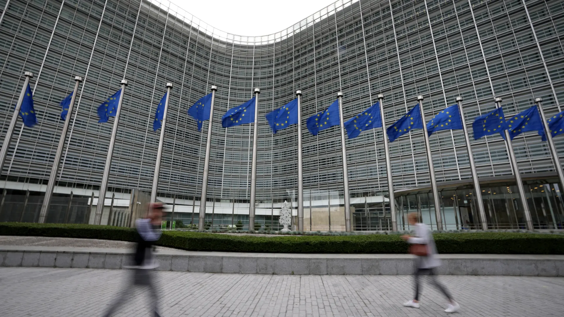 Bruselas prioriza vetar a licitadores extranjeros en las contrataciones públicas para frenar a China y las «prácticas desleales»