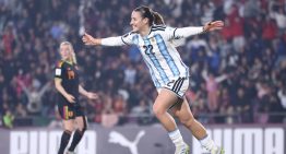 Mercedes Diz, la 9 que llegó a River por recomendación del padre de Gallardo, tiene una hamburguesa con su nombre y la rompe en el Mundial Sub 20: «Siempre soñé con esto»